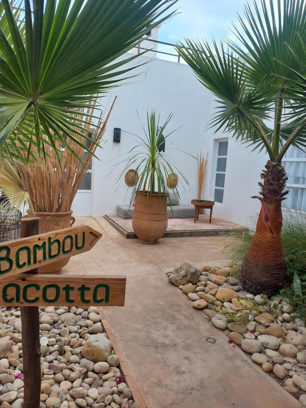 Les Jardins De Silona, Piscine Chauffee Ξενοδοχείο Εσαουίρα Εξωτερικό φωτογραφία